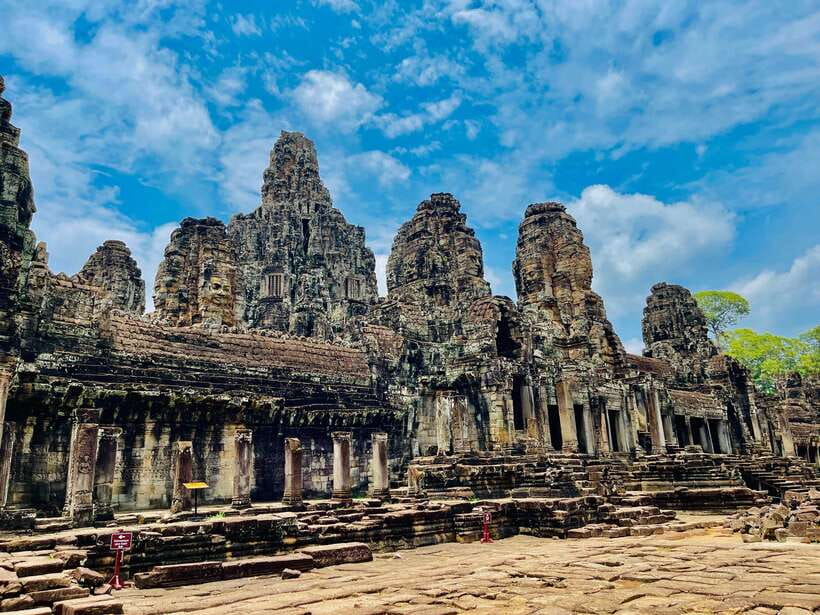 Siem Reap: Angkor Wat Private full Day Tour - Angkor Thom and Bayon: The South Gate Lesson and the Face-Filled Maze