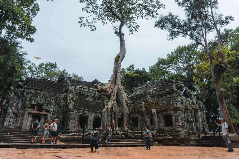 Siem Reap: Angkor Wat Small-Group Full Day Tour and Sunset - Value and costs: $32 plus the Angkor pass reality
