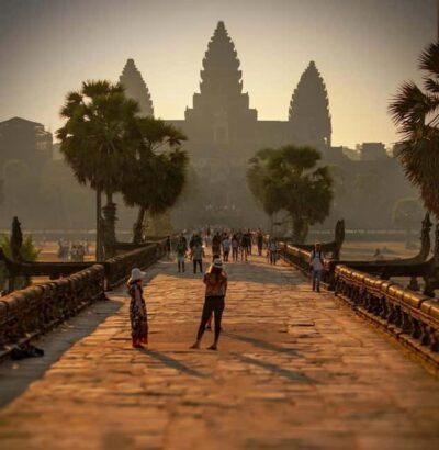 Siem Reap: Angkor Wat Small Group Tour with Spanish Guide - Pickup in Siem Reap and what you handle before the temples