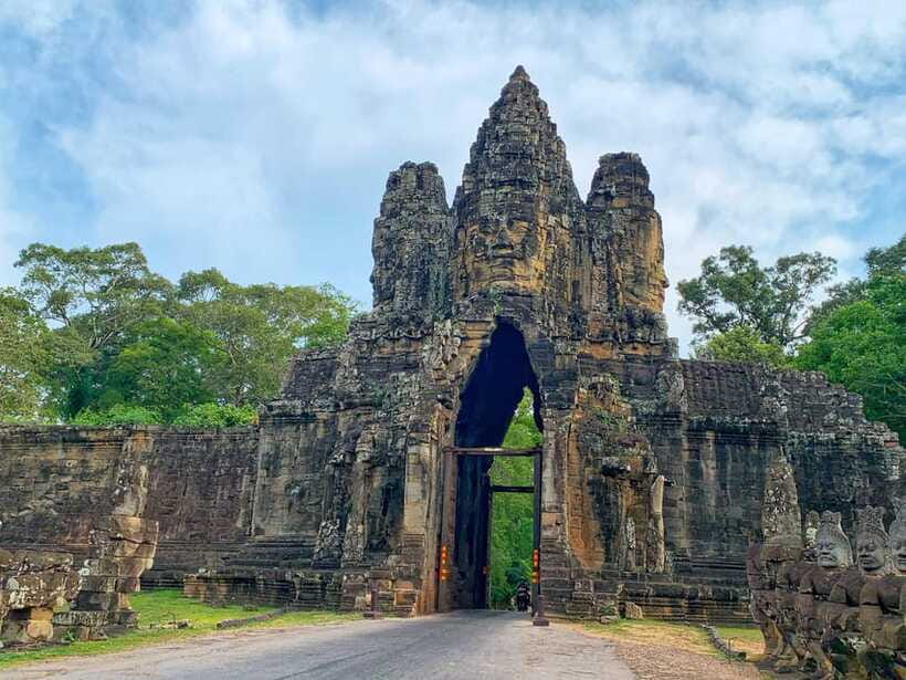 Siem Reap: Angkor Wat Sunrise for Group or Private Tours - Price and value: what $12 does (and what you must budget)