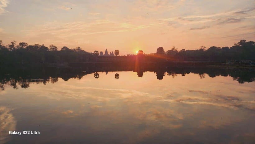 Siem Reap: Angkor Wat Sunrise Tour with Spanish Guide - Price and Logistics: The Real Cost of Getting Inside