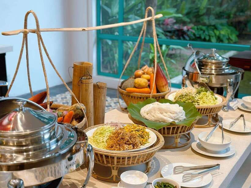 Siem Reap: Apsara Dance Show and Dinner with Hotel Pickup - Should you book this Siem Reap Apsara dinner show?