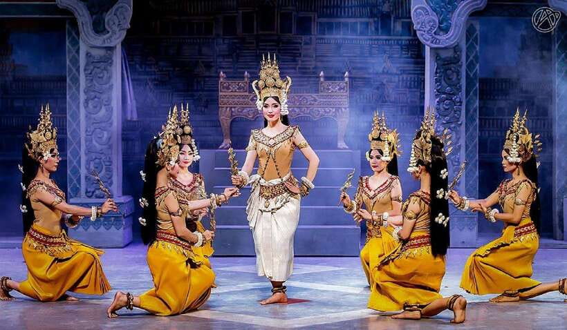 Siem Reap: Apsara Dance Show and Dinner with Hotel Pickup - The Apsara show: controlled elegance, Khmer myth, and gesture-by-gesture storytelling