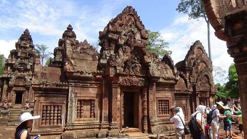 Siem Reap: Banteay Srei and Grand Circuit Heritage Tour - Preah Khan: Roots, Ruins, and the Contrast With Bigger Temples
