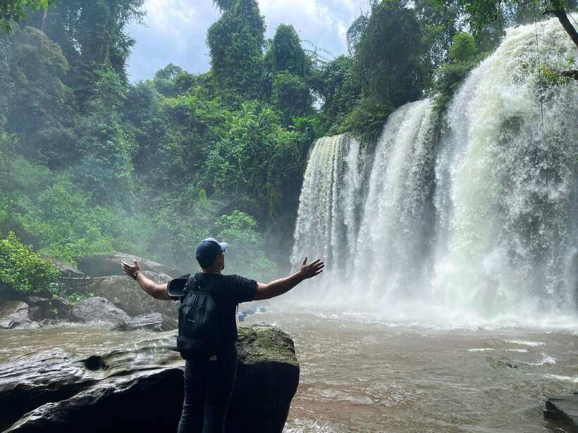 Siem Reap: Beng Mealea, Banteay Srei & Kulen Waterfall Trip - Beng Mealea: wandering a temple that feels unfinished
