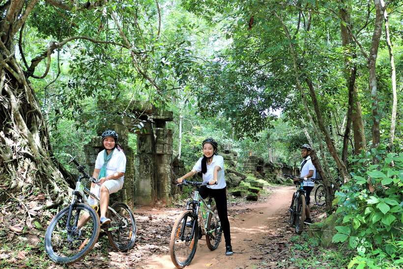 Siem Reap: Bike Rental - What to Pack (and What You Don’t Want to Haul)