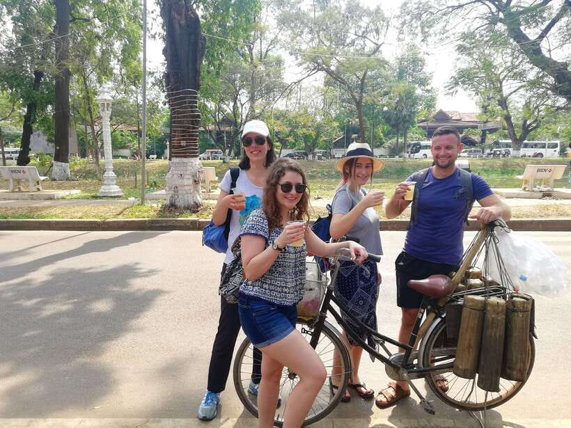 Siem Reap: City Walking Tour - Kandal Village Back Streets: Colonial Architecture, Boutique Stops, Real Coffee