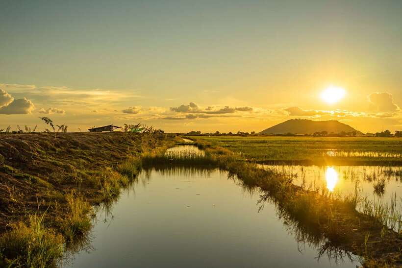 Siem Reap: Countryside Sunset Jeep Tour / SUV Available - Key highlights I’d plan around