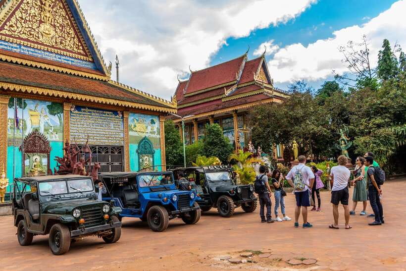 Siem Reap: Countryside Sunset Jeep Tour / SUV Available - Lotus Farm sunset: beer, snacks, and the rice fields at golden hour