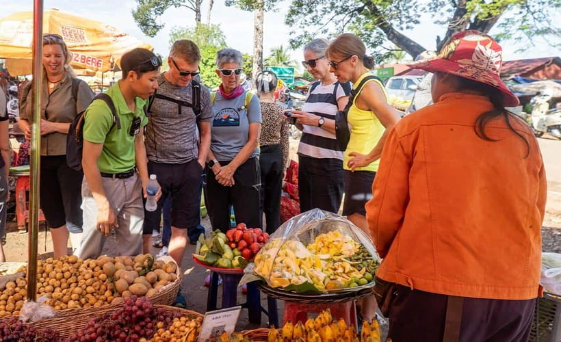 Siem Reap: Countryside Vespa Tour / Tuk Tuk Available - Temple Visit: Understanding Khmer Buddhism in Plain Life