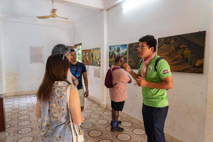 Siem Reap Evening Food Tour - On Promotion Price limit Offer - Stop 1: Family Lort Cha since 1987 and the start of your flavor map