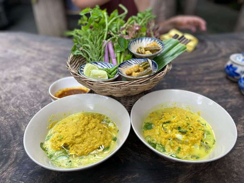 Siem Reap: Evening Foodie Vespa Tour / Tuk Tuk Available - Local restaurant tasting: where the night gets organized