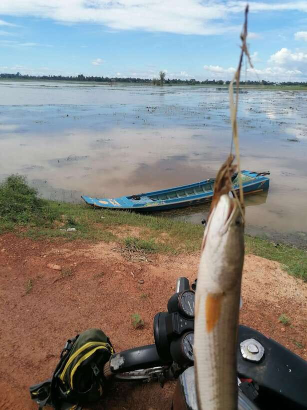 Siem Reap: Fishing in the rice fields, in the villages of Siem Reap - What to bring so the day stays comfortable