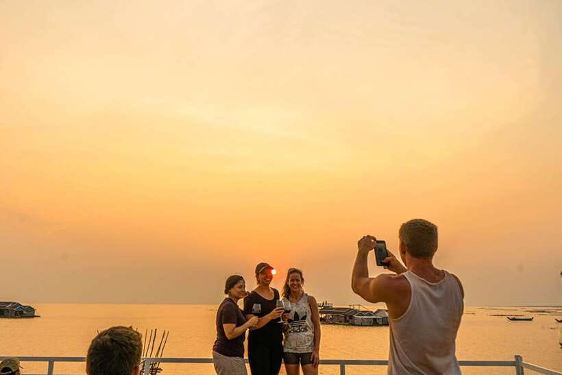 Siem Reap: Floating Village and Sunset Private Boat Tour - Key highlights at a glance