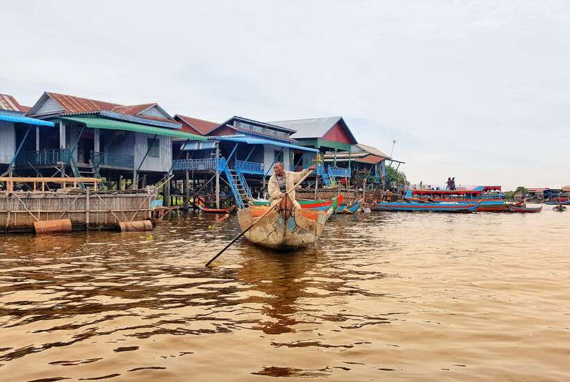 Siem Reap: Floating Village and Sunset Private Boat Tour - What to bring (and what to skip) for Tonle Sap comfort