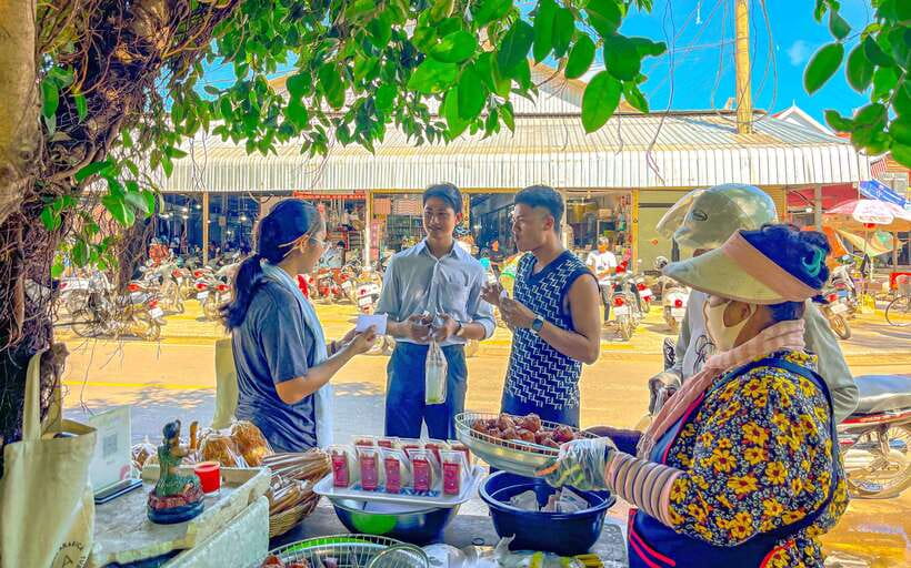 Siem Reap: FREE Market & Local Temple Tour - Price and value: what $1 really buys you here