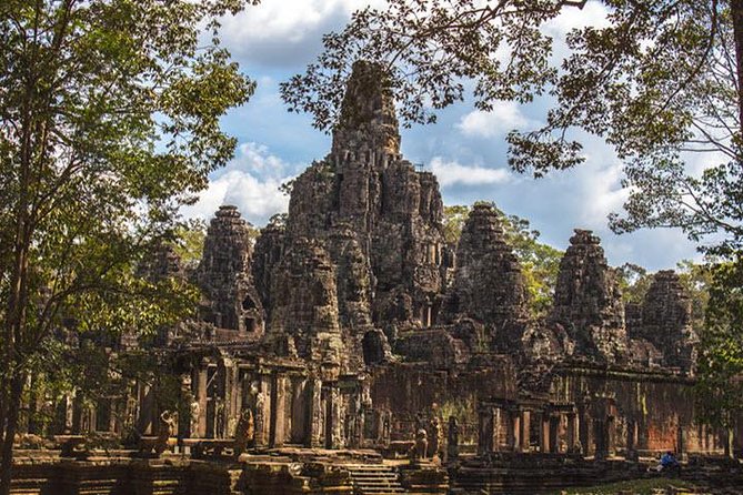 Siem Reap Full Day Angkor Wat Tour Small Group - Angkor Wat: The World’s Largest Religious Monument, Minus the Guesswork
