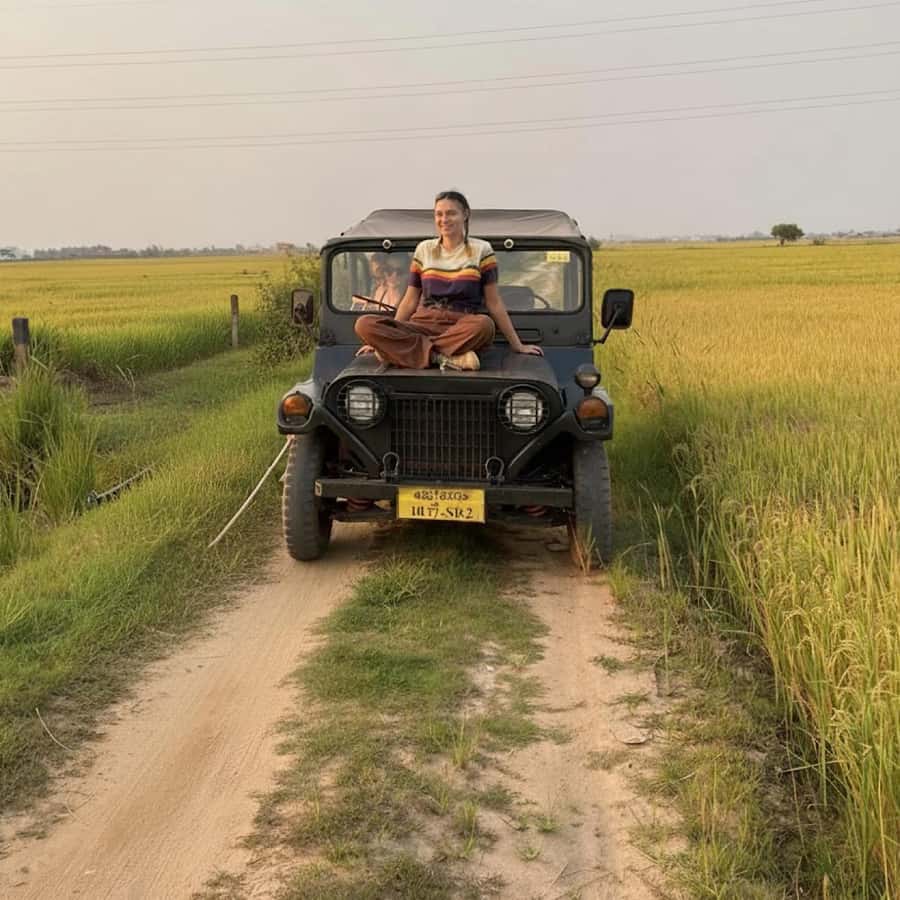 Siem Reap: Guided Countryside Sunset Tour by Jeep - Village stops: stilted houses, gardens, and real daily life