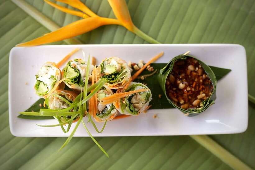 Siem Reap: Half-Day Cambodian Cooking Class - Getting picked up and cruising to the market by tuk-tuk