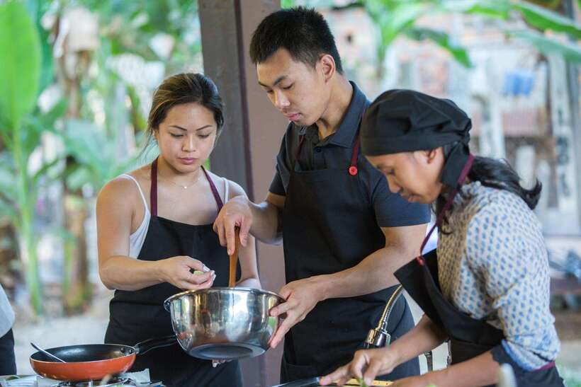 Siem Reap: Khmer Cooking Class at a Local's Home - The Local Market Walk: How You Shop Like a Cambodian Cook