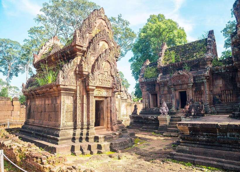 Siem Reap: Kulen Waterfalls and Banteay Srei Tour - Lunch and break time: staying flexible inside a tight schedule