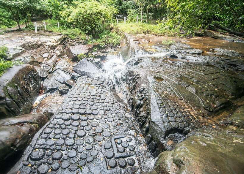 Siem Reap: Kulen Waterfalls and Banteay Srei Tour - Price and value: is $44 a smart deal after the add-ons?