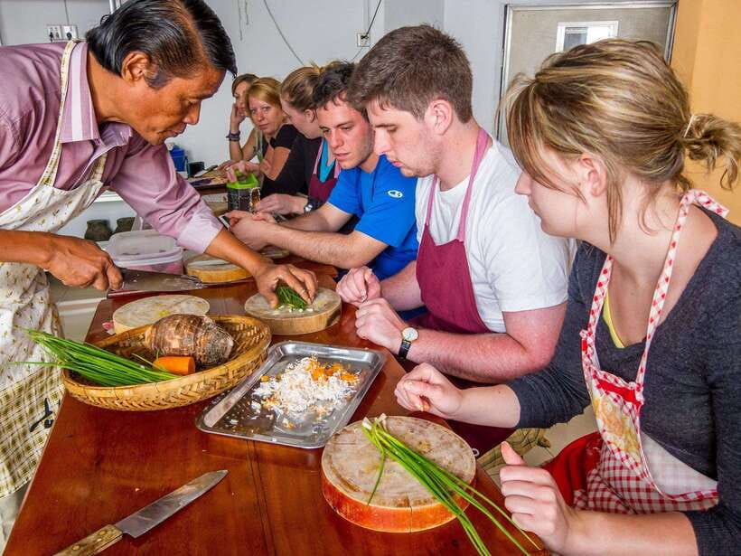 Siem Reap: Morning Cooking Class & Market Tour - Tuk-Tuk Pickup and a Market Start That Actually Makes Sense