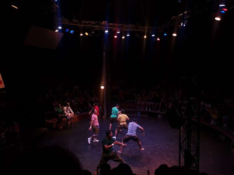 Siem Reap: Phare Circus Ticket with Tuk Tuk Transfer - Getting to the Phare Circus in time (and without stress)