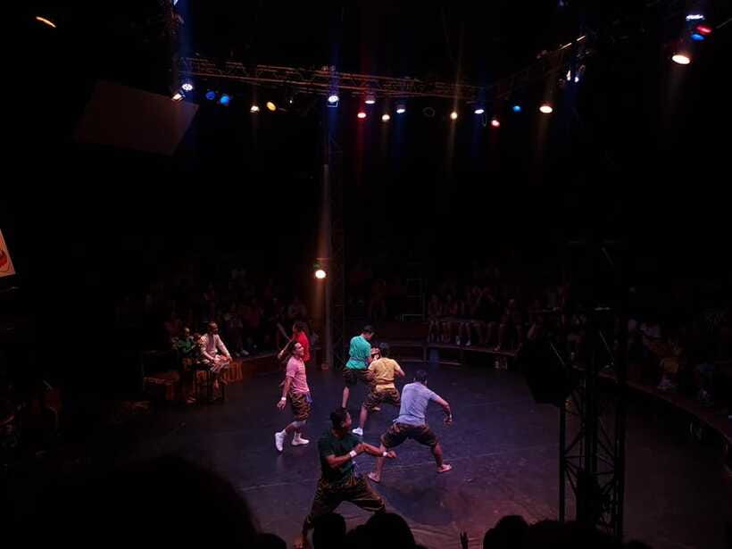 Siem Reap: Phare Circus Ticket with Tuk Tuk Transfer - What the strong ratings reveal about the experience