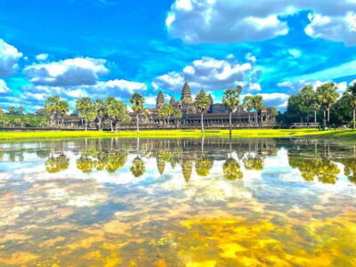 Siem Reap: Private Angkor Wat & Bakheng Mountain Sunset Tour - Angkor Wat’s carvings and Apsaras: more than just a famous photo stop