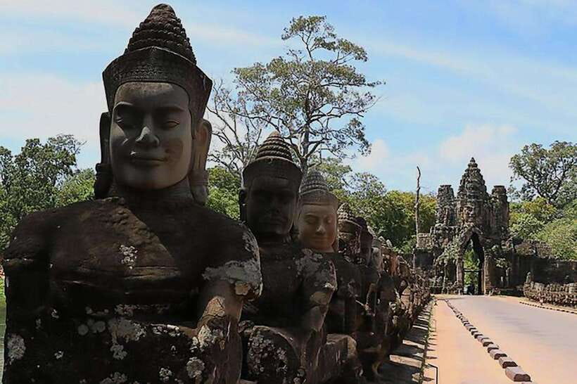 Siem Reap : Private Tuk-Tuk Tour of the Magnificent Temples. - Angkor Thom and Bayon Temple: East-Facing Views That Reward Early Starts