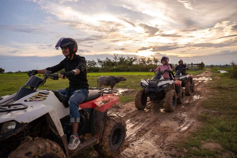 Siem Reap: Quad Bike Tour of Local Villages - Meeting Up Without Stress: Pickup, Helmet, and a Quick Start