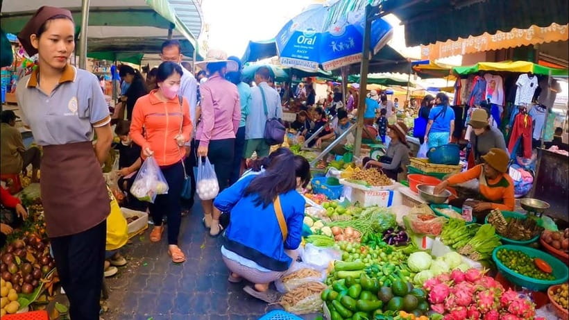Siem Reap Street Foods Tour by Tuk Tuk with Personal Guide - Local food and night market finish: where the flavors linger
