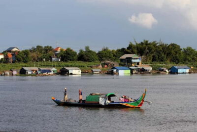 Siem Reap to Phnom Penh Full-Day land/cruise tour (one way) - The service feel: when a small group makes a difference