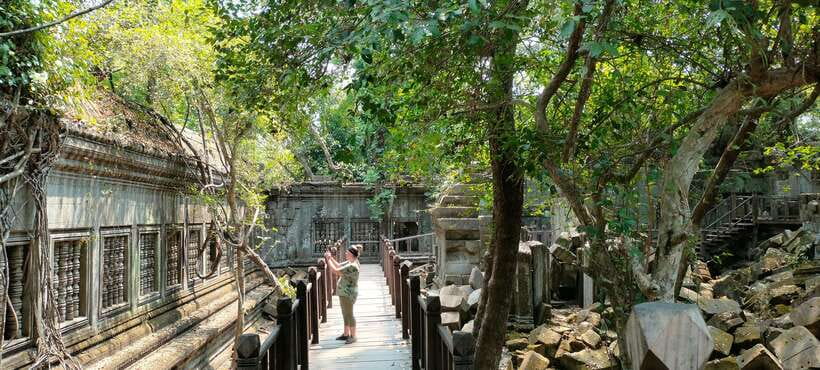 Siem Reap Tour Guide: Angkor Wat Sunrise Tour & Beng Mealea - Angkor Wat at dawn: how the moat reflection becomes the headline