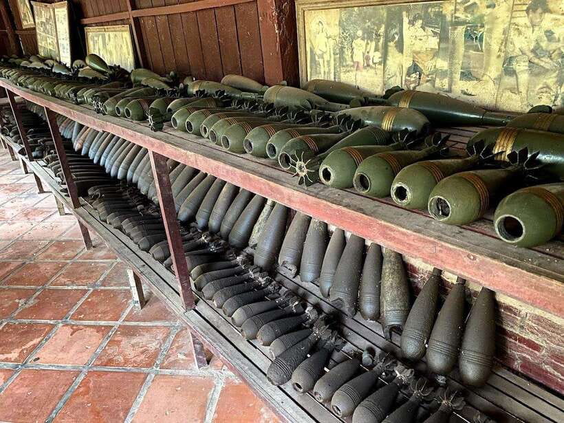 Siem Reap: War Museum included Ticket and Pickup Drop Off - Self-guided vs. adding a guide for $10
