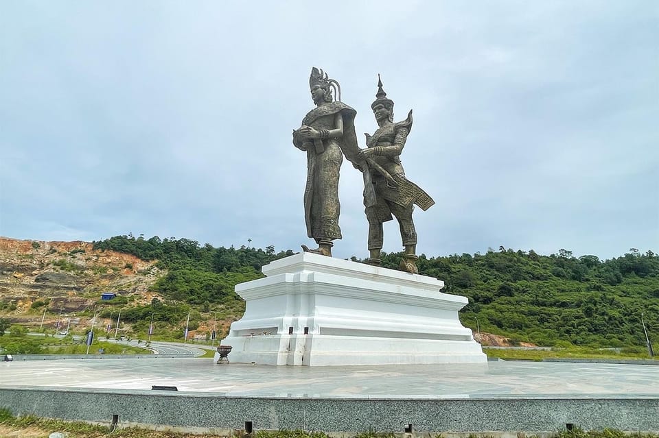 Sihanoukville City Tour for Cruise Passengers with 7 Stops - Preah Thong Neang Neak Copper Statue: A Big Landmark With Story