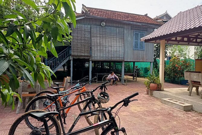Silk Island at Twilight Cycle Encounter - The guide matters: the difference between a ride and an experience