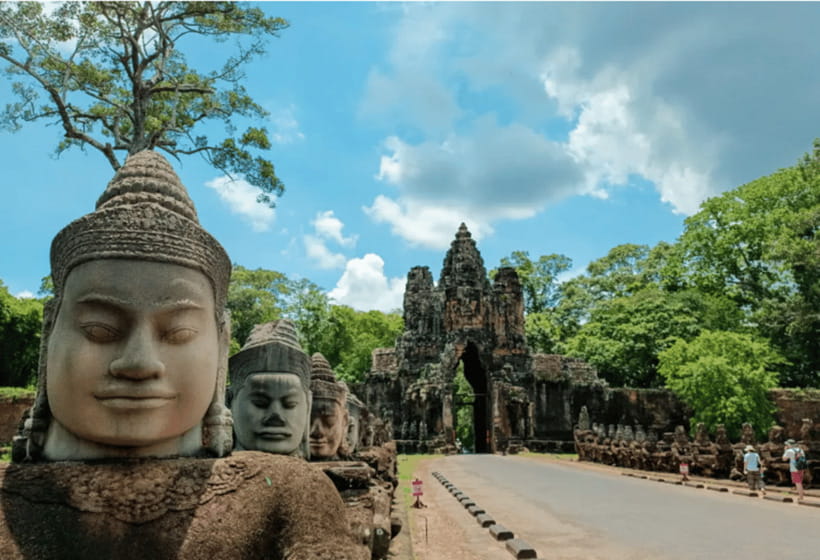 Sunrise at Angkor Wat and Small Tour with Tours Guide - Sunrise at Angkor Wat and the 4:30 AM pickup
