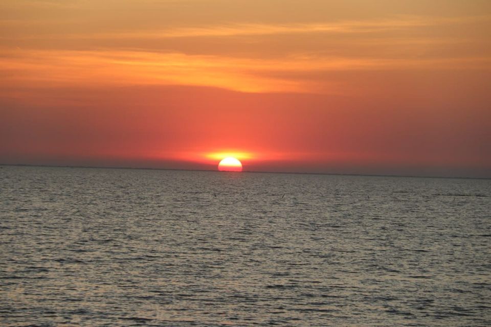Sunset Dinner Tour: Tonle Sap Lake Floating Village - Who this sunset dinner cruise suits best