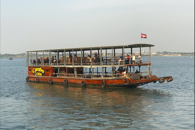 Sunset & Evening Dinner Cruise With One Way Free Pick Up - The Route: Royal Palace Views, River Junction Sunset, and Tonle Sap at Night