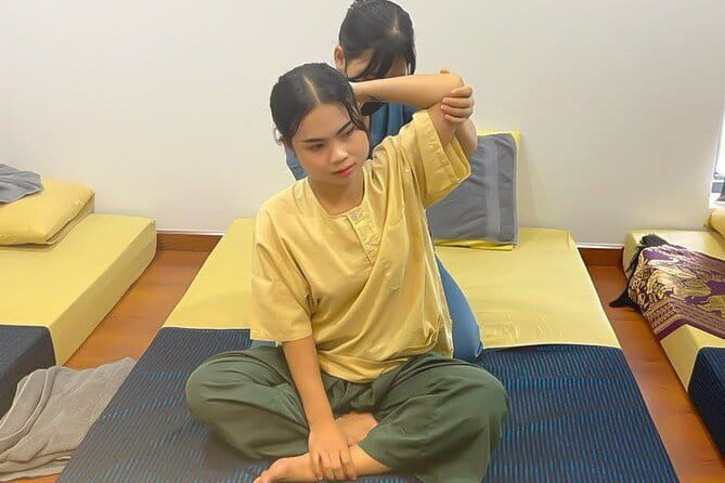 Swedish Massage in Phnom Penh - Stop 2: Royal Palace—Big Energy, Then Make It Worth It