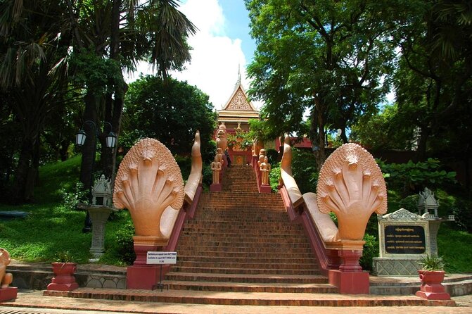 Ultimate Phnom Penh Food Tour by Tuk Tuk: 20 Tastings and Drinks - Key highlights at a glance
