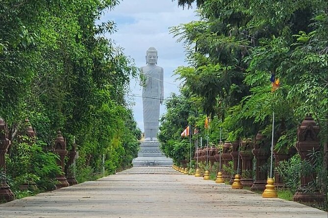 Visit Phnom Udong and Silk Island by Khmer Traditional Tuk-Tuk - Vipassana Dhurak Buddhist Centre: why walking inside changes the experience